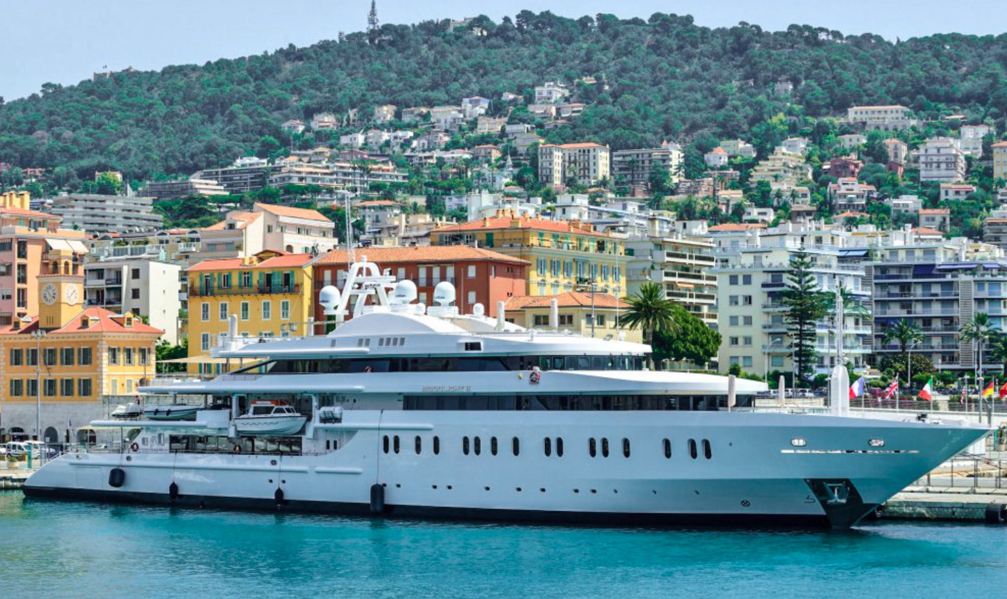 Comment réserver un Yacht à Nice